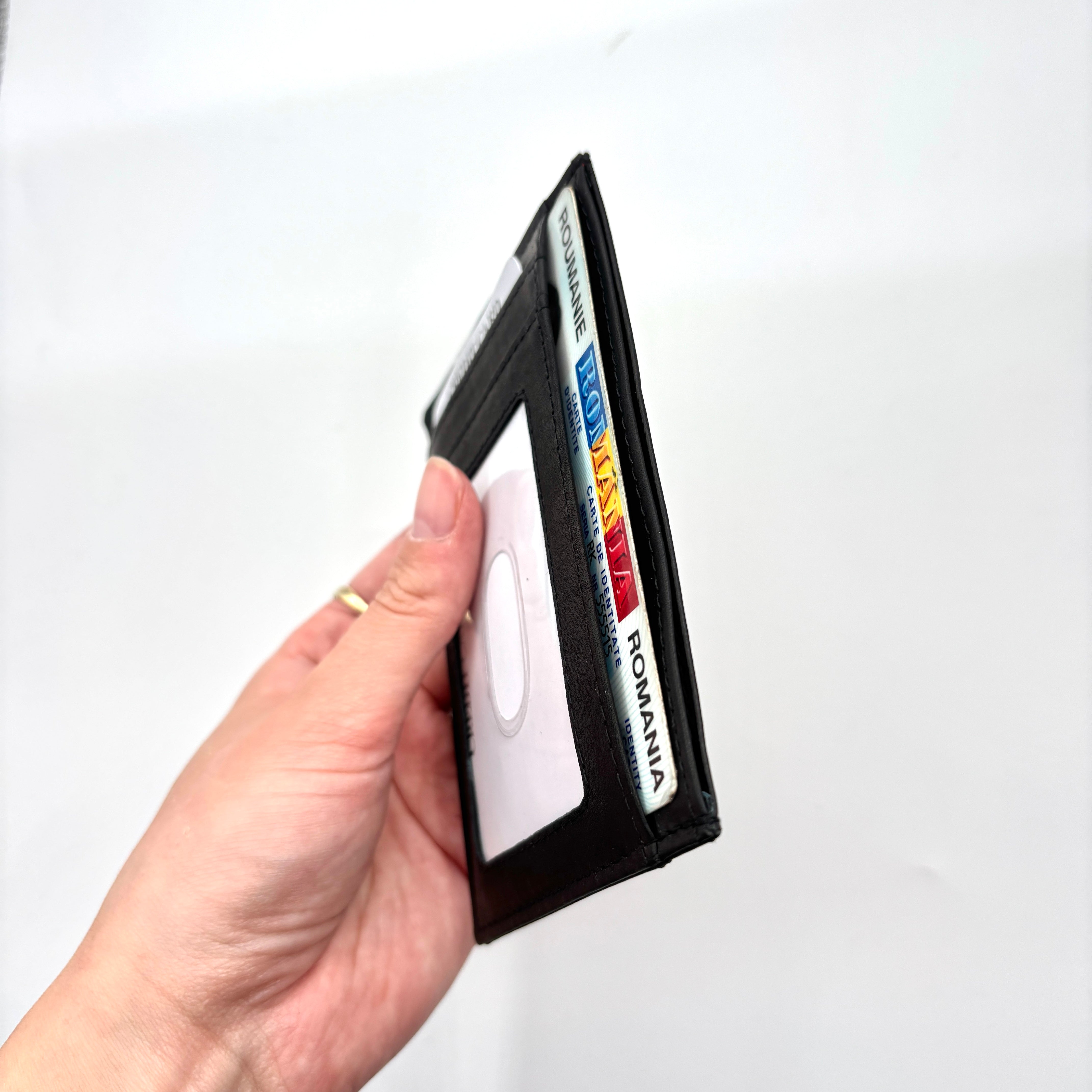 Portofel belaro slim din piele naturlă negru